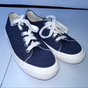 Lauren by Ralph Lauren 6.5B blue shoe